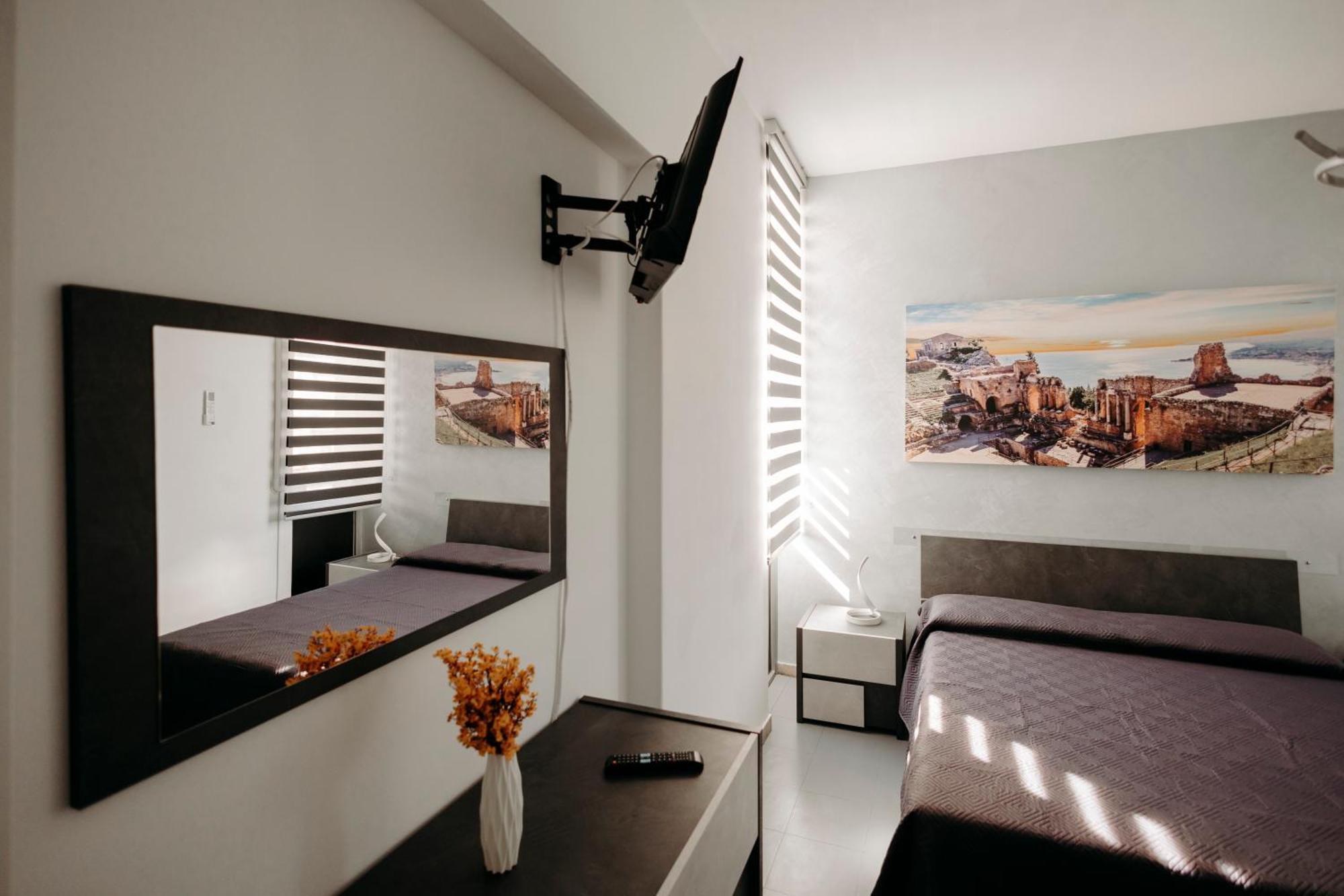 Katania Secret Hotel Phòng bức ảnh